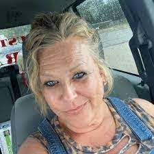 Tanja Watts's Instagram, Twitter & Facebook