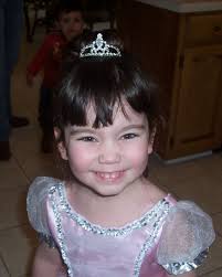 Then and now with some of our Newswatch crew! Happy Halloween from ours to  yours! 🎃🎃