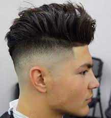 Coupes de cheveux fondu déconnectés ont été très populaires comme des 5 dernières années, à co. Haut De Haut De Fondu De Coupes De Cheveux Coiffure Homme Coiffure Pour Homme Coiffures Courtes Coupe D Cheveux Masculins Coupe De Cheveux Coiffure Homme