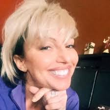 Heather Householder's Instagram, Twitter & Facebook