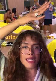 Karina grita García a Yina calderon, Karina discute con Cristian, Yina  calderon no es amiga de Karina García, Yina y Karina pelean. Polémica  Karina La casa de los famosos #lacasadelosfamososcol ...