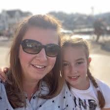 Recommendation for someone to collect a single bed frame (dismantled ) and  mattress from Kilmarnock and deliver to Doonfoot. Thanks in advance