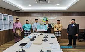 Home›kajian islam›majelis hukama bukan majelis ulama. Bank Islam Hands Over Rm230 000 In Zakat To Muis Islamreligionguardian