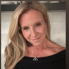 I'm excited to announce that this summer that I will be joining the  Marketing, Media, and Communications team at USA Lacrosse as their Social  Media and Marketing Intern!