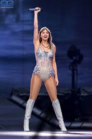 Taylor Swift nackt, Nacktbilder, Playboy, Nacktfotos, Fakes, Oben Ohne
