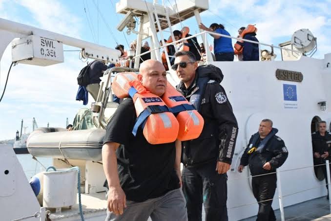 Drones hit 2 Turkish-owned ships off Bulgaria, 11 Turkish crew among those  rescued - Turkish Minute