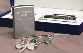 Personalisierte geschenke aus glas mit zum detail. Geschenke Mit Gravur Mister Minit