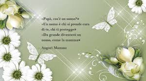 I fiori per il tavolo del matrimonio possono essere arricchiti da una corona verde con un leggero filo color oro e, senz'altro il vostro tavolo trasmetterà un'atmosfera dolce e romantica. 1001 Idee Per Frasi Festa Della Mamma Tutte Da Copiare