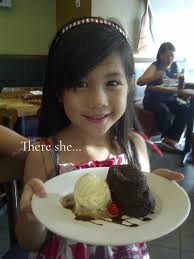 Faye Tan (@fayettetan)