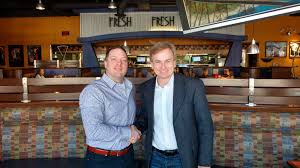 Lyle Bailey (@Hollywood999)