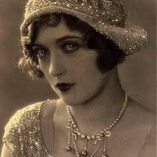 2023 Panini Chronicles #12 Elly De La Cruz Essentials RC