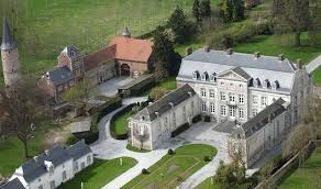 Avin (commune d'hannut) (bir facebook üyesi, mar 2010). Chateau Les Waleffes En Province De Liege Entre Hannut Et Huy Belgique Castle Chateau Castel