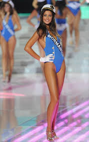 Anna Pavaga Bikini - Tantalizing Beachwear Show