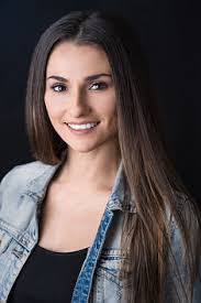 Kerry Gage's Instagram, Twitter & Facebook