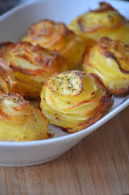 Millefeuilles De Pommes De Terre Le Blog De C Est Nathalie Qui Cuisine Recette Noel Plat Recettes De Cuisine Recette Pomme De Terre