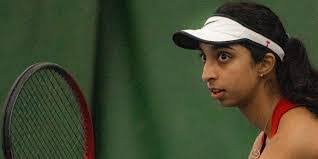 Francesca Davis's Instagram, Twitter & Facebook