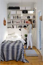 Maka dari itu inilah contoh desainnya. 20 Inspirasi Desain Kamar Tidur Kecil Tetap Nyaman Di Lahan Terbatas