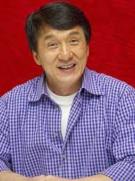 Jackie chan a jucat în peste 200 de filme în cariera sa și are o avere care se ridică la 350 de milioane de dolari, însă nu se gândește nicidecum la retragere. A Murit In Timpul FilmÄrilor Realizatorul Ultimului Film Al Lui Jackie Chan S A Stins Din ViaÅ£Ä Spynews Ro