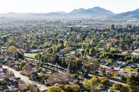 Such a beautiful place to settle down!⠀ ⠀ If you're looking to buy your  next property in Thousand Oaks or any nearby city, then please reach out to  me and I'd be