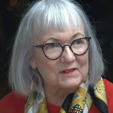 Qualup bell cosy sewing pattern or tutorial?