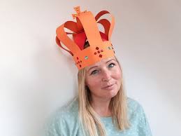 Maybe you would like to learn more about one of these? Kroon Maken Een Echte Look A Like Van De Kroon Van Onze Koning