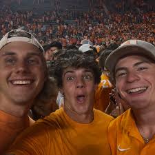 Harry Barton (@hbarton09) • Instagram photos and videos