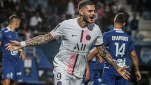The legendary forward has agreed to take a 50 per cent pay cut, which means he will be receiving £250,000 per week. Qdxdmptsshwhgm
