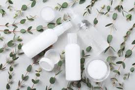 Recettes De Lait Demaquillant Maison 2 Formules Faciles Et Sans Rincage En 2020 Demaquillant Maison Lait Demaquillant Petite Bouteille En Verre