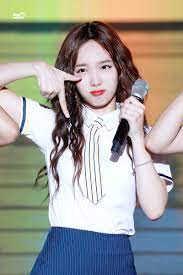 Twice's im nayeon fanbase | updates, votings, events | 트와이스 나연. Nayeon Pics On Twitter Fantaken 170708 Twice At Kb Rockstar Concert Nayeon ë‚˜ì—° ãƒŠãƒ¨ãƒ³ Twice íŠ¸ì™€ì´ìŠ¤ Cr Firstrabbit