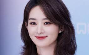 Ra khỏi cánh cổng hào môn của nhà chồng, Triệu Lệ Dĩnh cay đắng để con lại  vì lý do này