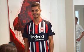 How frankfurt striker andré silva became one of the bundesliga's best sub now: Ac Milan Deadline Day Live Rebic Deal Done Andre Silva In Eintracht Shirt