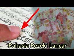 Membaca surat yasin setelah selesai melakukan sholat 5 waktu maka permohonan untuk mendapatkan jodoh atau pasangan yang baik dipermudah jalannya oleh allah swt dan penuh berkah pada akhirnya. New Boleh Membaca Surat Waqiah E Surat Yasin Agar Rizki Melimpah