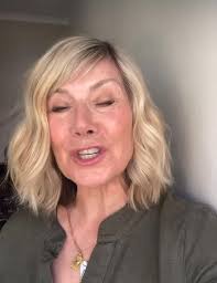 Stunning publicity shot of Glynis from 1986 for TV series Dempsey &  Makepeace. 🤩