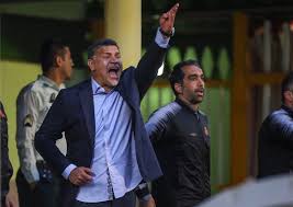 اما منتخب ايران فهو مستضيف المباراه اليوم علي ارضه وذلك في اطار مباريات الجوله الاخيره من مباريات التصفيات الاسيويه الموهله لكاس العالم 2022 ، منتخب ايران حاليا هو صاحب. Ø¨Ø¹Ø¯ Ø·Ø±Ø¯Ù‡ Ø¹Ù„ÙŠ Ø¯Ø§Ø¦ÙŠ ÙŠÙƒØ´Ù Ø­Ù‚ÙŠÙ‚Ø© Ø±Ø¦ÙŠØ³ Ù†Ø§Ø¯ÙŠ ÙƒØ±Ø© Ù‚Ø¯Ù… Ø´Ø§Ø±Ùƒ ÙÙŠ Ø§ØºØªÙŠØ§Ù„ Ù…Ø¹Ø§Ø±Ø¶ Ø§ÛŒØ±Ø§Ù† Ø§ÛŒÙ†ØªØ±Ù†Ø´Ù†Ø§Ù„