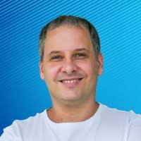 100+ perfiles de «Usaj»