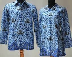 Model baju batik kerja guru terbaru, model baju batik kerja pramugari, desain baju batik modern kantor dan lain sebagainya. Pin Di Model Baju Wanita
