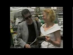 Leonard Cohen Dance Me To The End Of Love Lyrics Meaning A Touching Leonard Cohen Moment Youtube Leonard Cohen Marianne