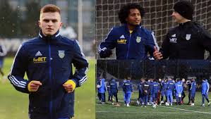 Rc arka gdynia 24:50 (7:12) ogniwo sopot gdyńskim rugbistom nie udało się sprawić niespodzianki w sobotnim meczu derbowym z zespołem… po tygodniowej przerwie rugbiści wracają na murawę. 1 Liga Zmiany Zmiany Zmiany Rewolucja W Arce Gdynia Sport Tvp Pl