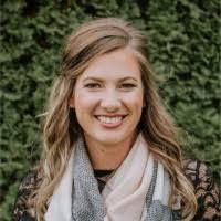 Danielle Tuttle's Instagram, Twitter & Facebook