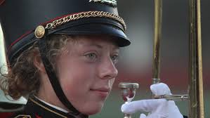 Photos: Rolands Looks Back