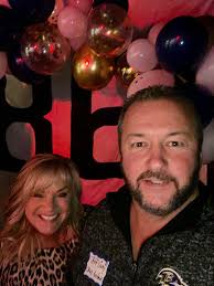 🐊 Great turn out for our 35th reunuion! It was great seeing everyone!!!!  Gators for life! 🐊