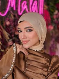 فاطمة أختي وهي بتقولي معرفش لو مكنتيش ميكب أرتيست أنا كان هيبقى إيه  مصيري؟🥹🤎