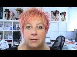 Kurze Haare Ruckzuck Umstylen Youtube Toupierte Haare Haare Selber Schneiden Frau Haare Selber Schneiden