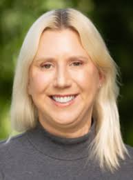 Faculty Spotlight: Victoria Petryshyn, On Looking Back (A Billion Years) to  Looking Forward