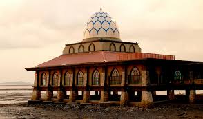 Beragam gambar masjid dengan arsitektur mengagumkan. Fail Masjid Terapung Kuala Perlis Cantik Jpg Wikipedia Bahasa Melayu Ensiklopedia Bebas
