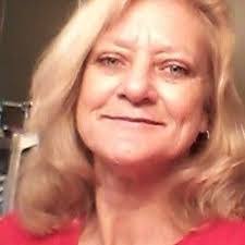 Lori Gosnell's Instagram, Twitter & Facebook