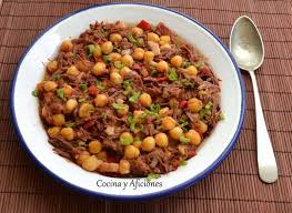 Para la elaboración de este plato se suelen utilizar los garbanzos y la carne sobrante del. Receta De Ropavieja