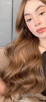 Jessica Winningham's Instagram, Twitter & Facebook