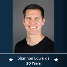 Linda Mays's Instagram, Twitter & Facebook