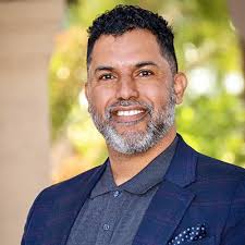 Online Master's and Bachelor's Degrees for Leaders